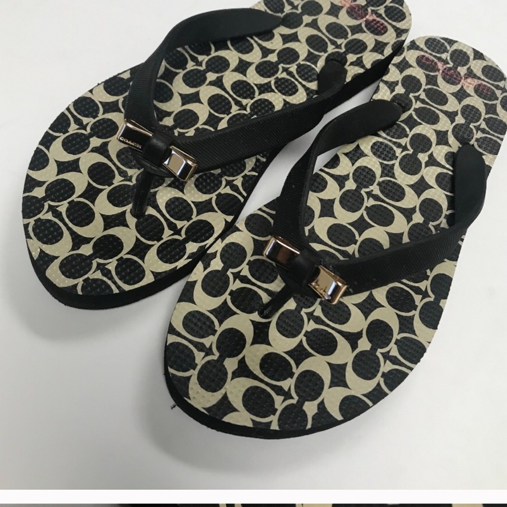Brand new Authentic Coach 🩴 flip flops! Size 5/6